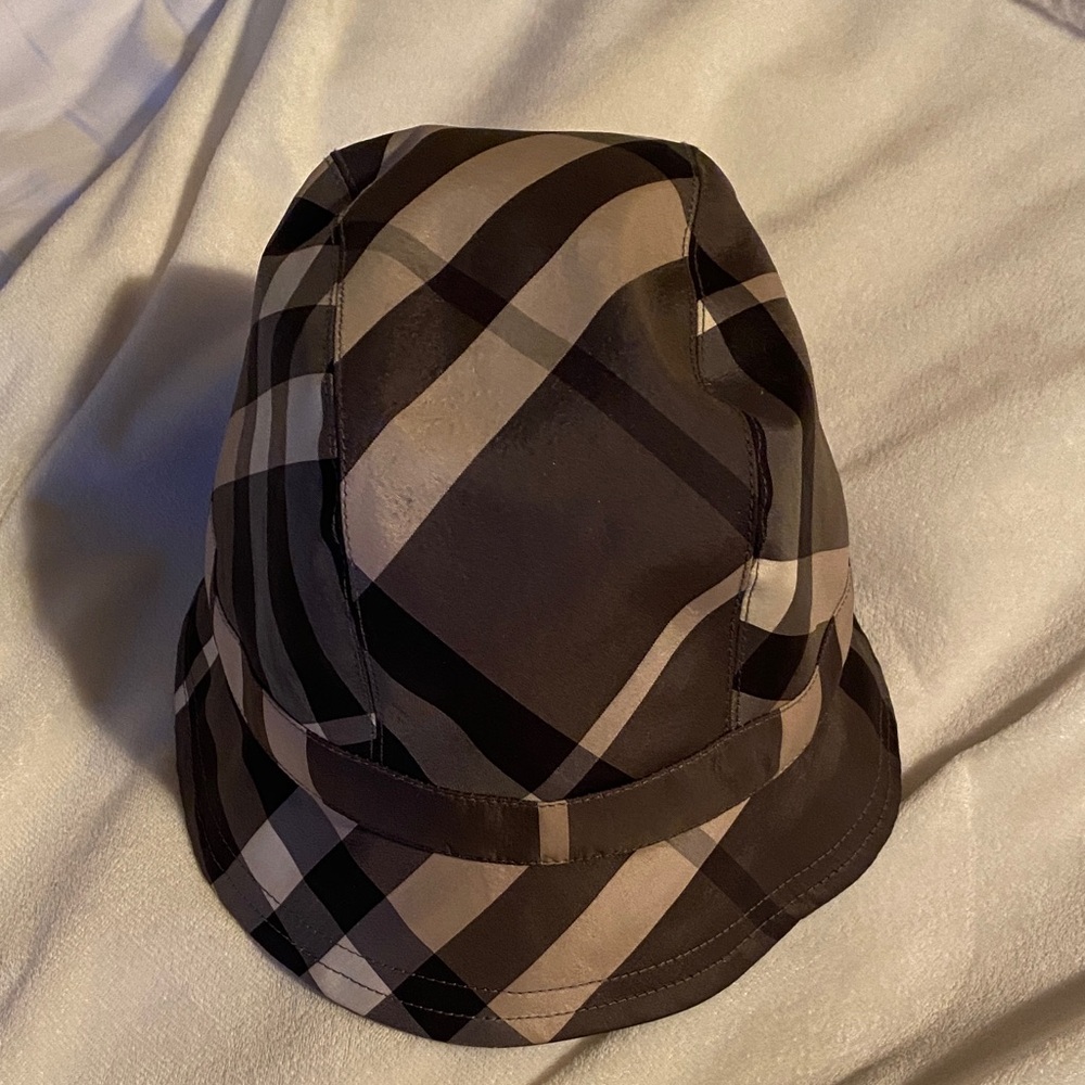 Burberry Checkered Ladies Bucket Hat:  size M